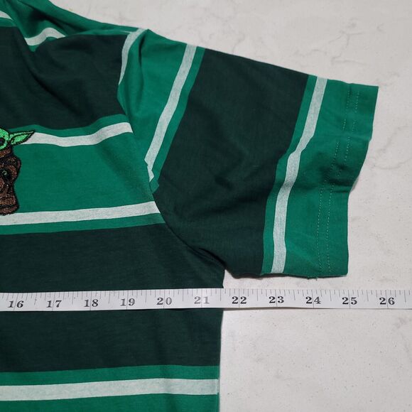 Star Wars Baby Yoda Grogu Embroidered Mad Engine NWOT Large Green Stripes - Picture 4 of 7